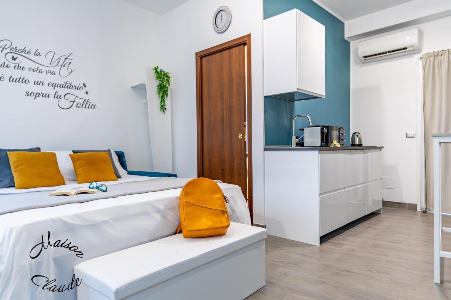Maison Claude Apartment